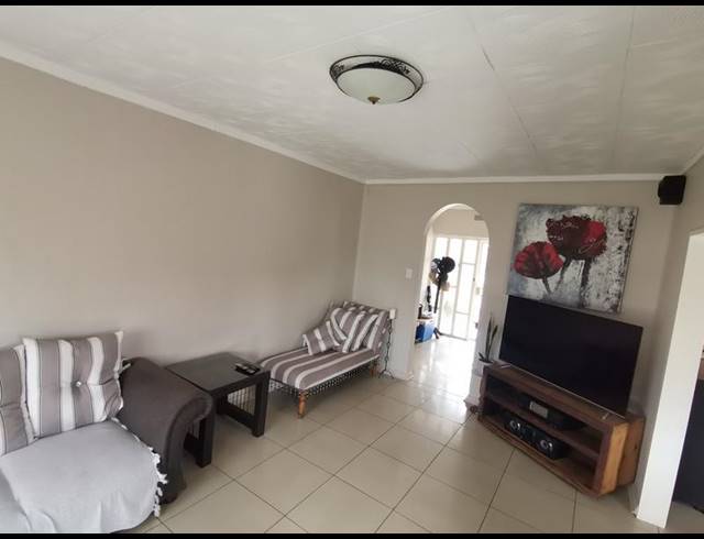 3 BEDROOM HOUSE FOR SALE IN VANDERBIJLPARK SW 1